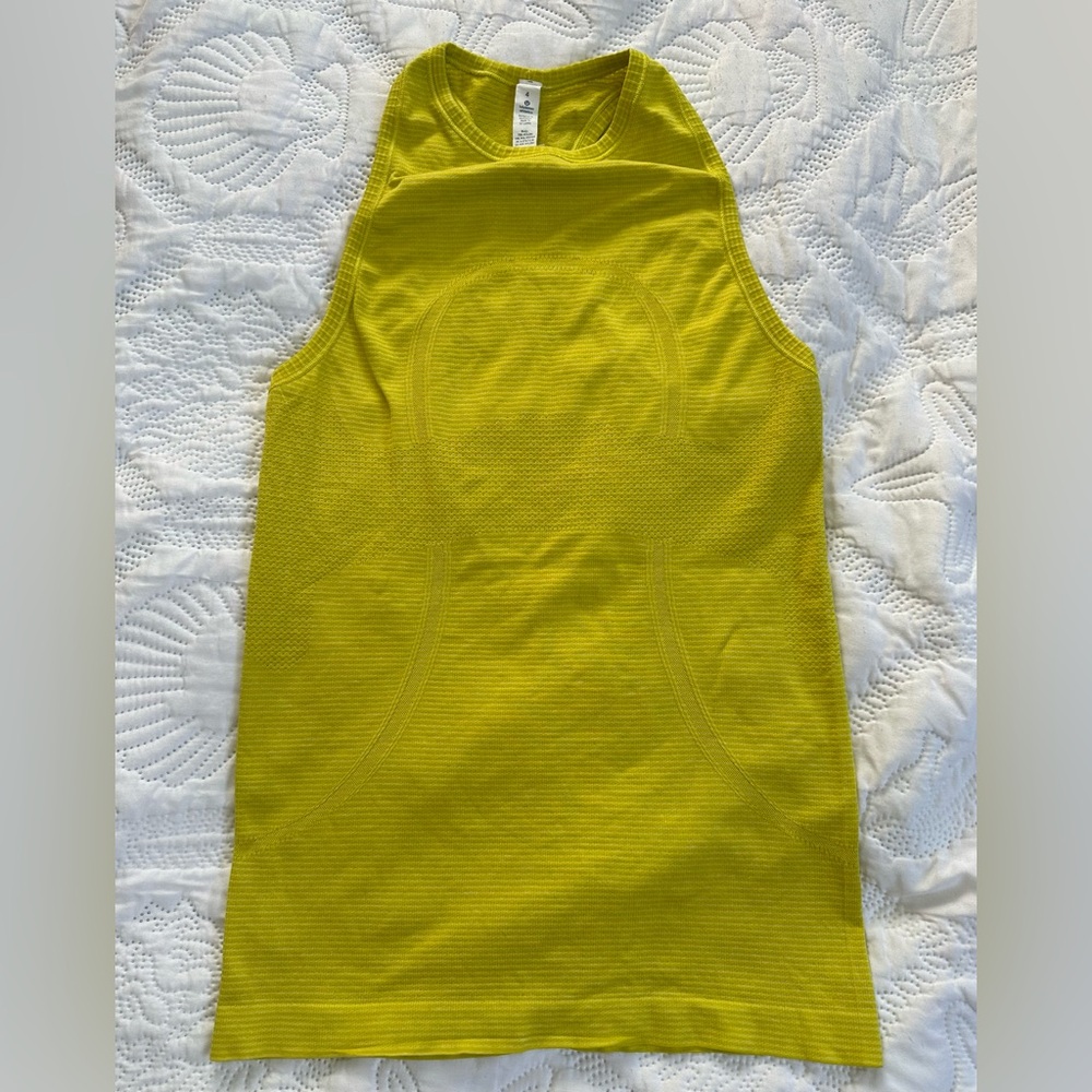 Lululemon Swiftly Tech Racerback tank size 4